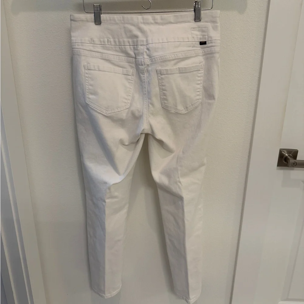Jag Jeans - Pull On Sleek White Jeans, Size 10 - Picture 4 of 13